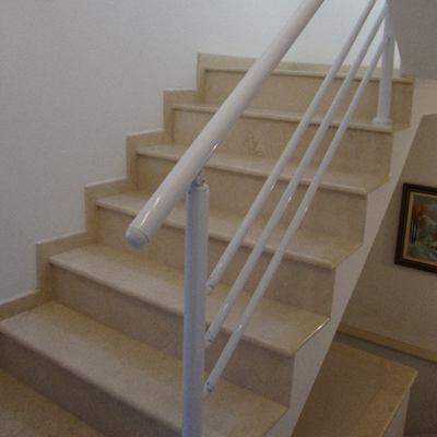 Escada de travertino